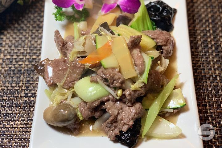 301 Boeuf aux légumes - L'Ananas