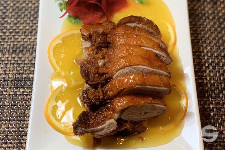 604 Canard à la sauce orange - L'Ananas