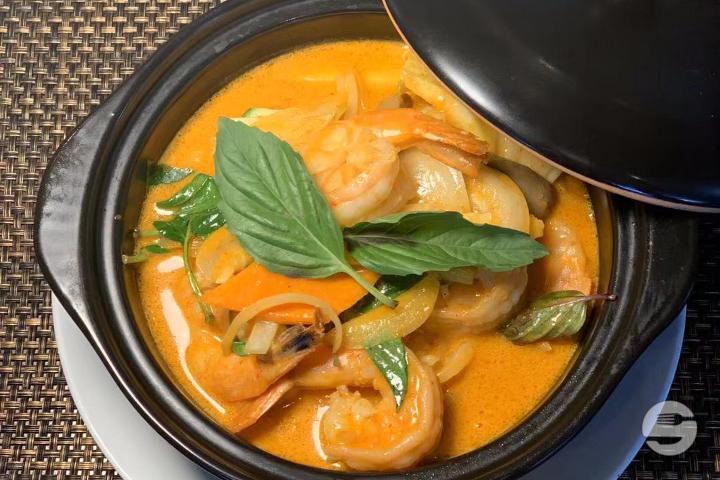 Crevettes au curry rouge thaï - L'Ananas