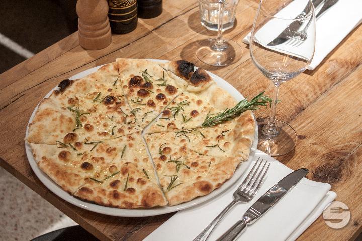 Focaccia al rosmarino - Pizzeria Ristorante Molino