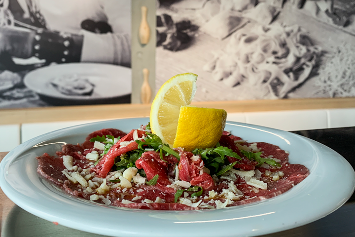 Carpaccio de Manzo - The Bowling Hotel