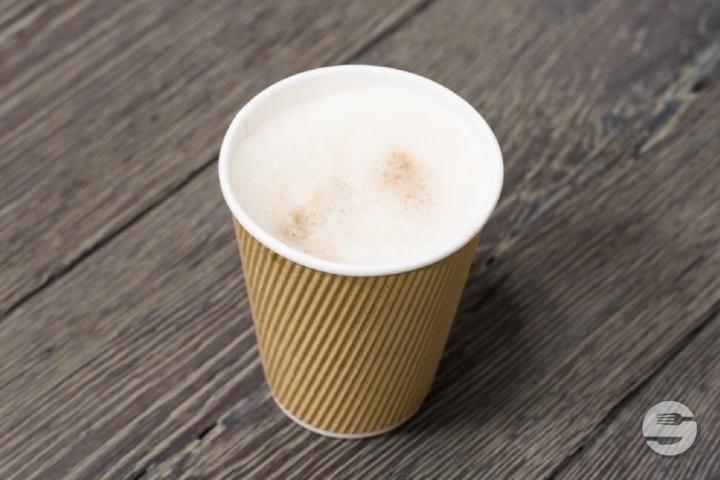 CAFFÈ LATTE - Swing Kitchen - Vegan Burger