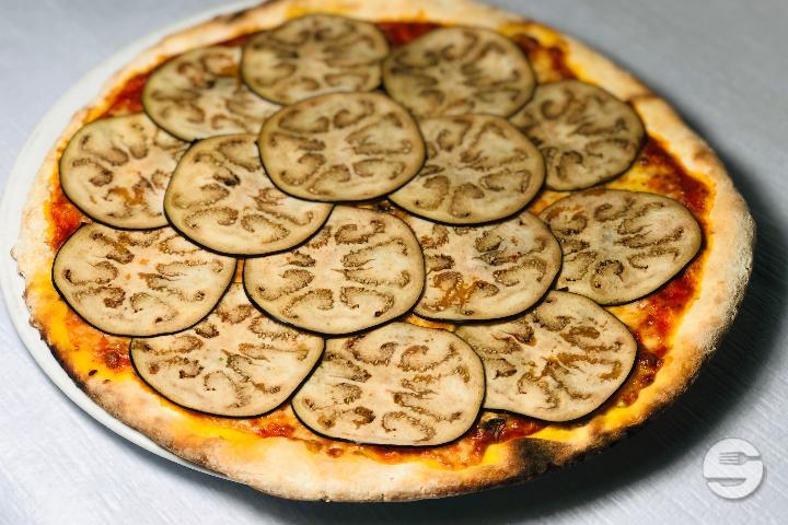 Pizza aux Aubergines - Le Velours