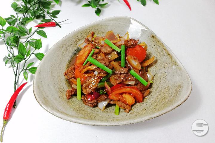Lomo Saltado de Boeuf - Inka Chine