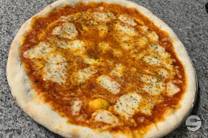 Pizza Quattro Formaggi - The Corners