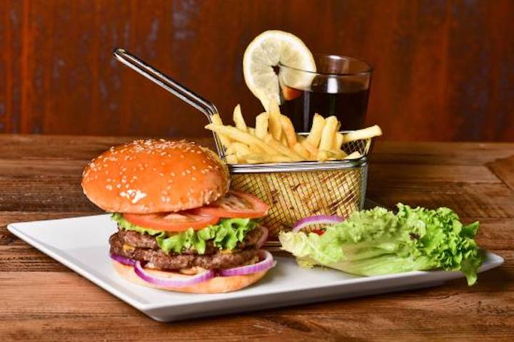 Menu The double burger - The Corners
