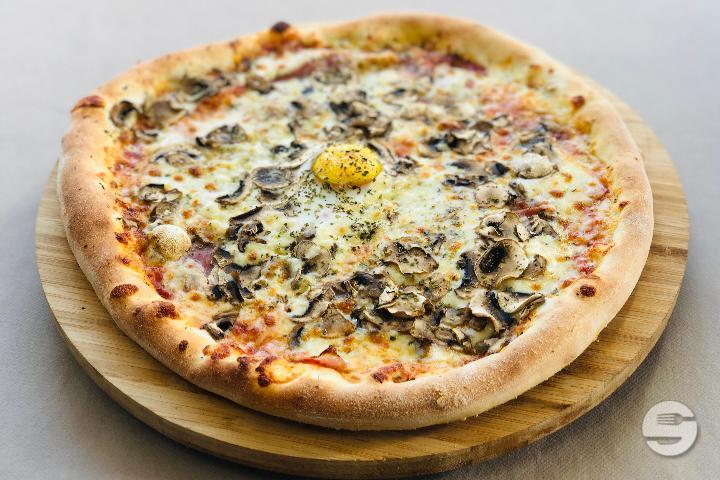 Pizza Regina - L'Artisan Pizza Maker