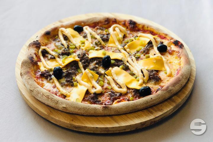American Pizza - L'Artisan Pizza Maker