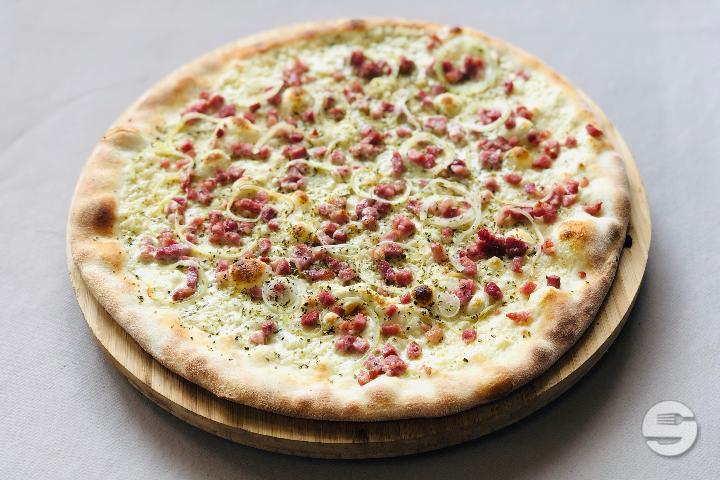 Alsatian Pizza - L'Artisan Pizza Maker
