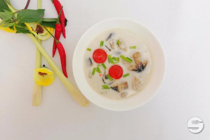 Tom Kha Kai - À l'exotique