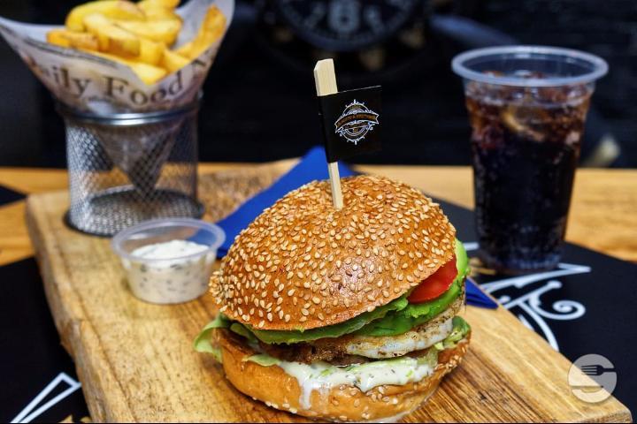 Véget - Burgers & Brothers