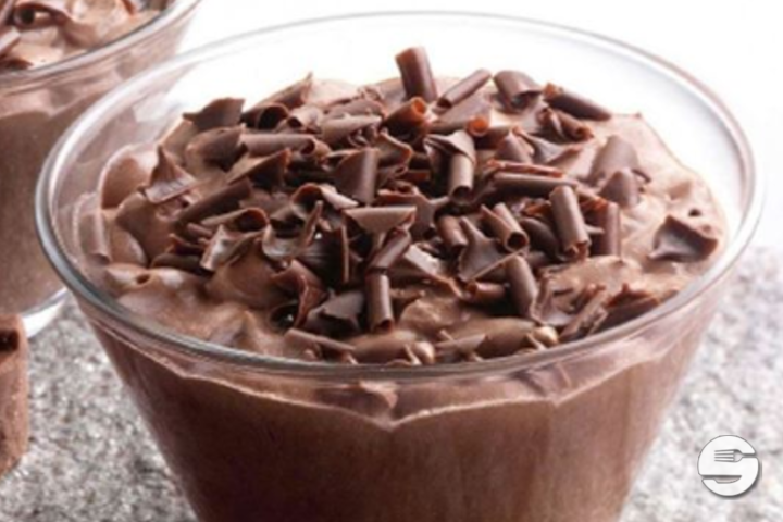 Mousse au Chocolat - Mango Food und Drink
