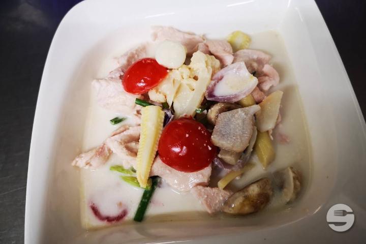 Tom Kha - Simply Thai