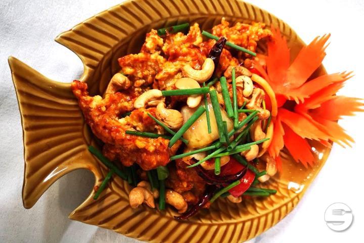 Chicken with cashew nuts - Simply Thai