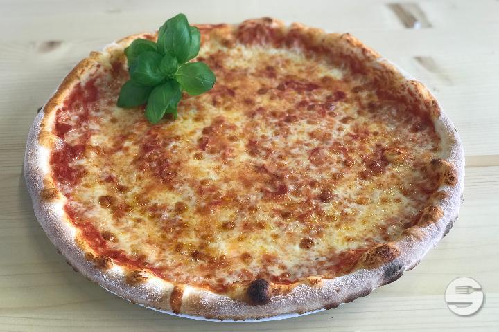 Pizza Margherita - La Casetta da Lorenzo Pascali