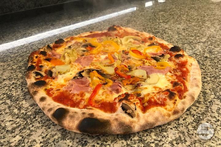 Pizza Quattro Stagioni - La Casetta da Lorenzo Pascali