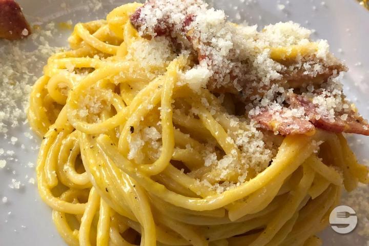 Pasta alla Carbonara - La Casetta da Lorenzo Pascali
