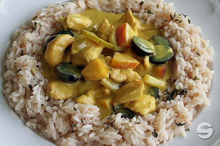 Indian Fruit Curry - Spice Village