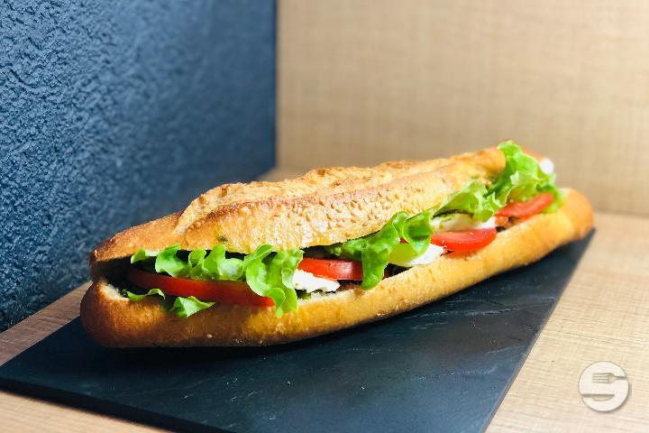 Sandwich Tomates mozzarella* - Très Alp'ain Thonex