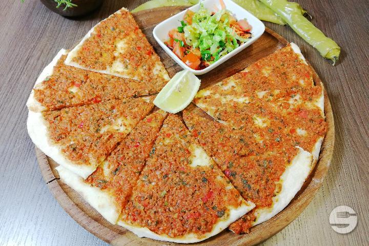 Lahmacun - Istanbul Grill & More Flon