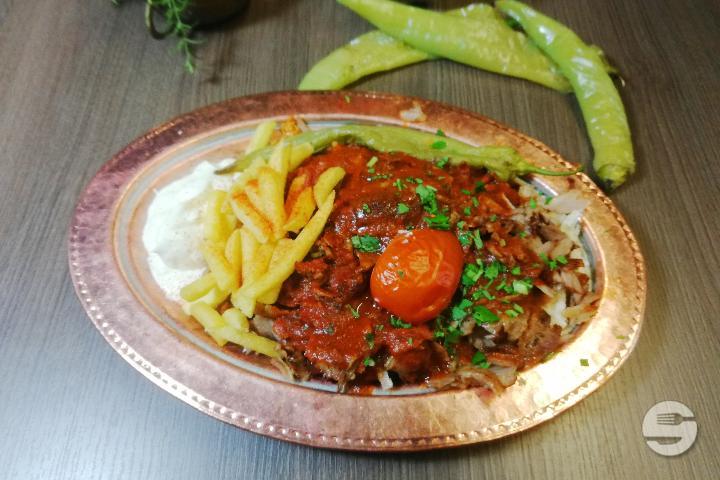 Iskender - Istanbul Grill & More Sallaz