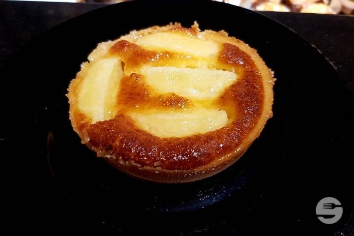 Apple Tart - Maison 33 Cafe & Bistro