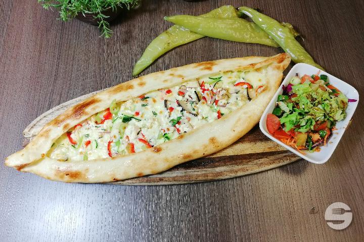 Pidé Légumes - Maxxy Kebab