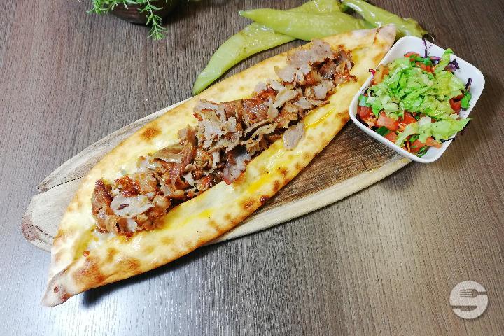 Pidé Fromage & viande kebab - Maxxy Kebab