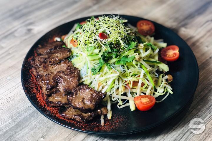Green papaya Thai Salad - Tout Simplement