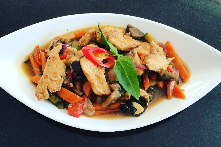 Émince de poulet au Basilic frais - Tout Simplement