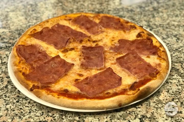 Pizza Prosciutto - Pizza Casa