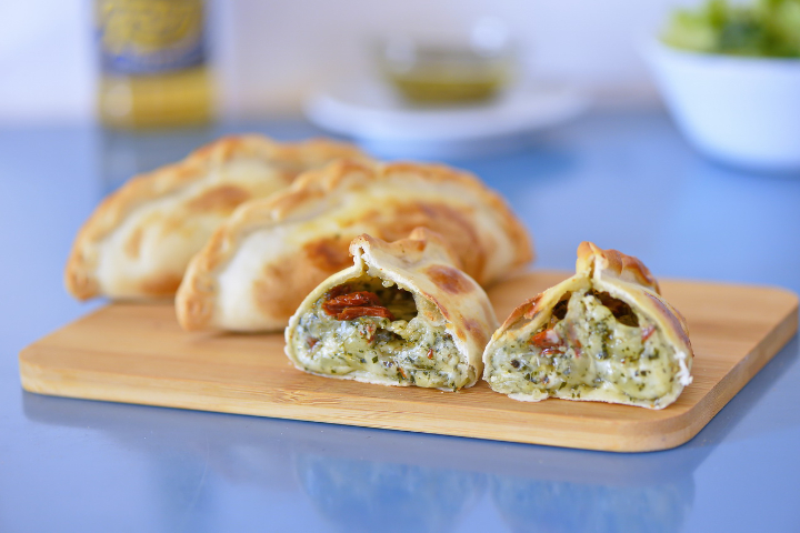 Empanada à la caprese - El Gaucho