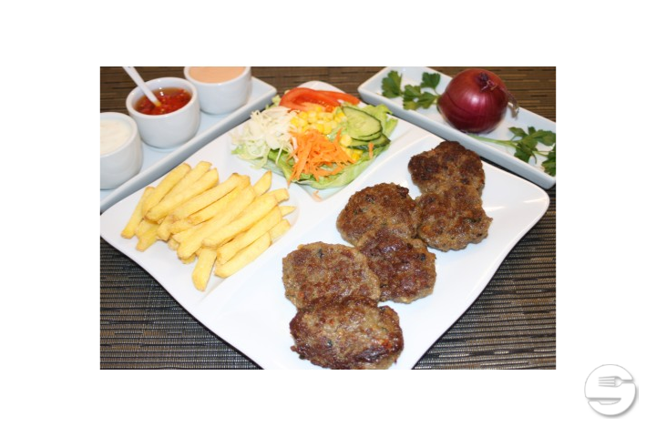 Köfte Teller mit Pommes Frites - Lemon Food Drinks Oerlikon