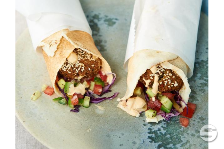 Falafel in flat bread (vegetarian) - Lemon Food Drinks Oerlikon