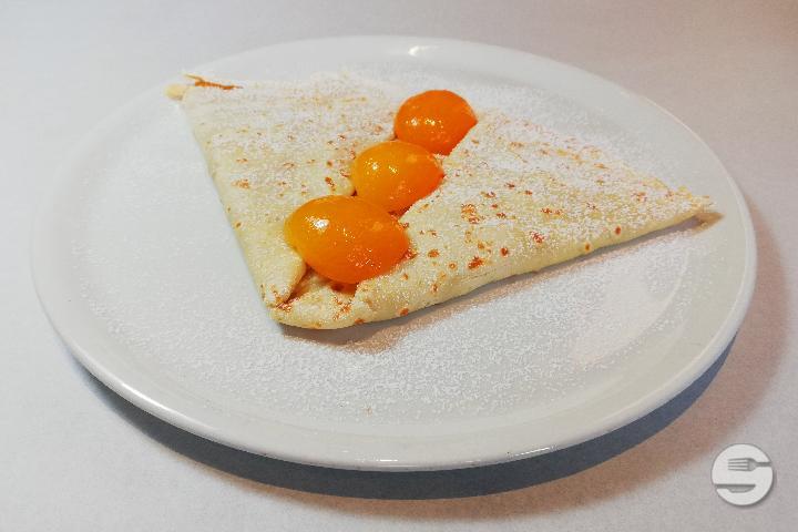 Crêpe à la confiture d'abricots - Salon de la Gare