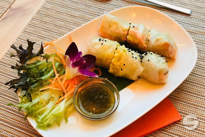 Poh Pia Sod Pak (1 Stück) - Ying's Thai Kitchen 2