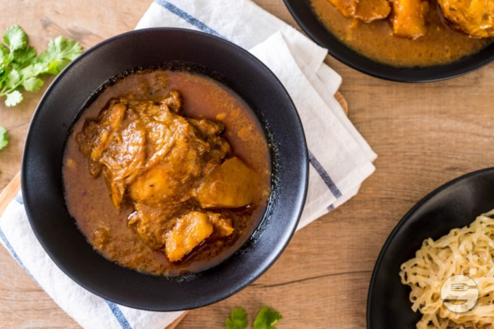 Massaman Curry mit Rindfleisch - Ying's Thai Kitchen 2