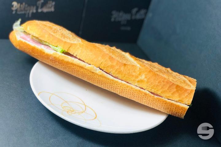 Half baguette sandwich - Philippe Taillé Carouge