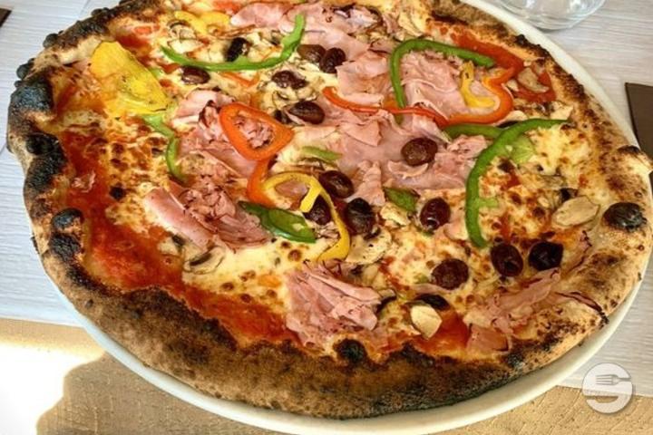 Pizza Quattro Stagioni - Reusszopf Pizzeria
