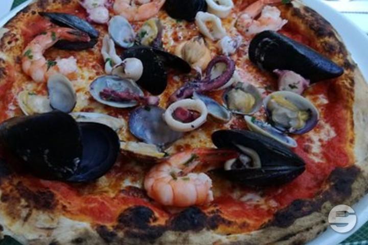 Pizza Frutti di Mare - Reusszopf Pizzeria