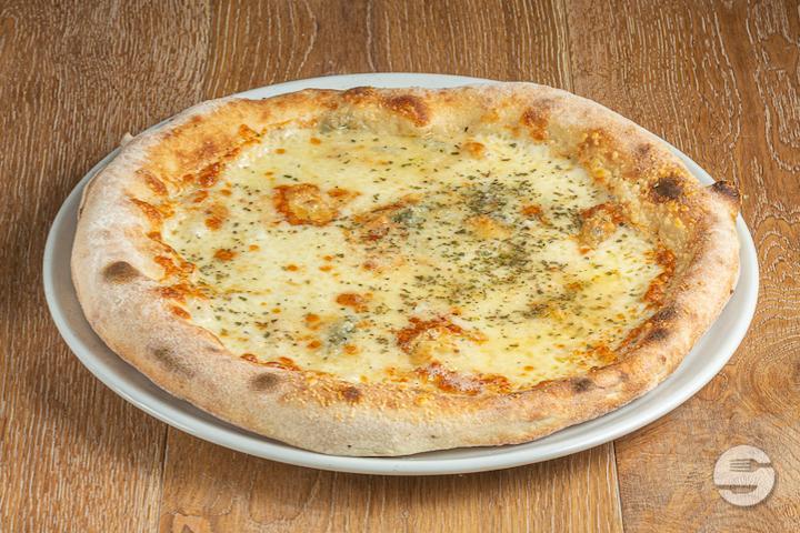 Pizza Blanche 4 Fromages - Mami pizza