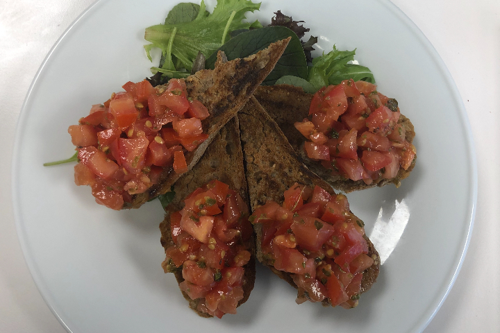 Tomato Bruschette - Panino Giusto