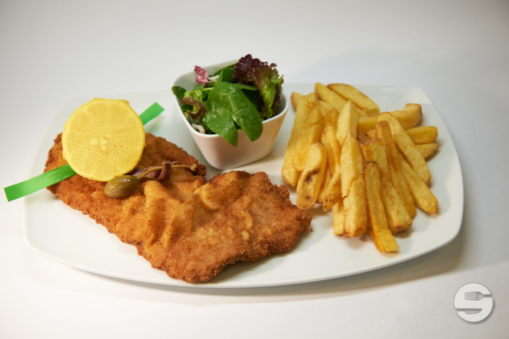 Wiener Schnitzel - Kitchen & Bar by Courtyard