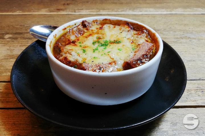 Onion Soup - Le Pointu