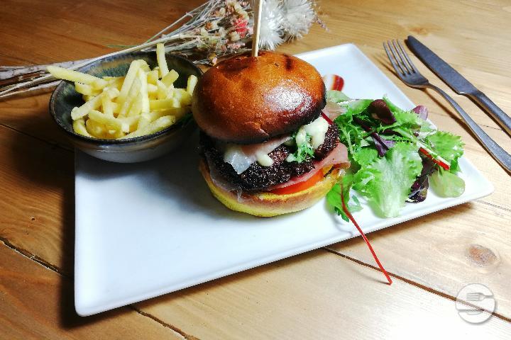Loxton Burger - Loxton