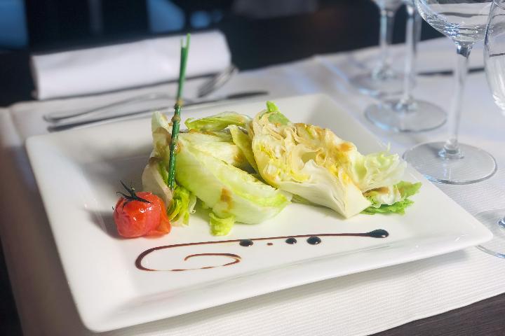Crispy green salad - Le Petit Lac