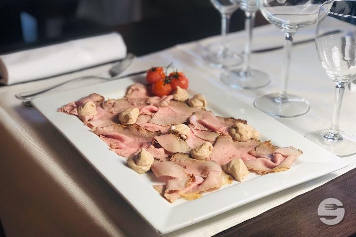 Vitello tonnato and its egg mimosa - Le Petit Lac