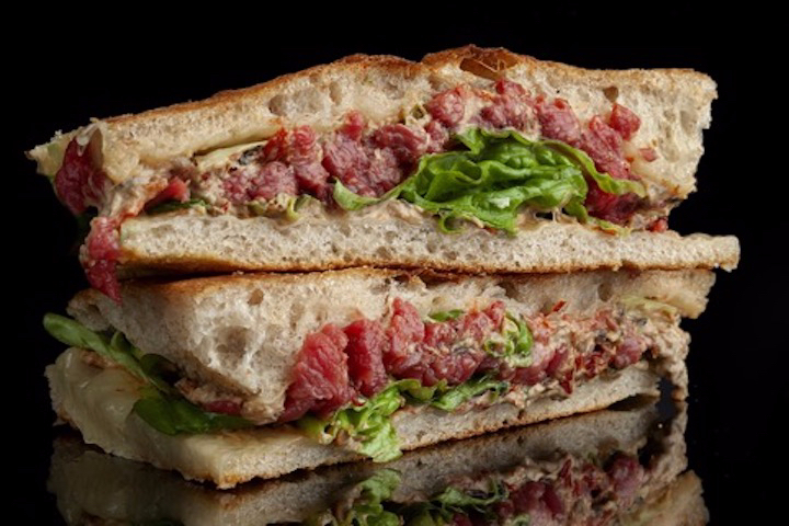 Beef tartar club - ByLÙ by Luigia