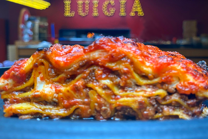 Lasagna alla Bolognese in forno a legna - ByLÙ by Luigia