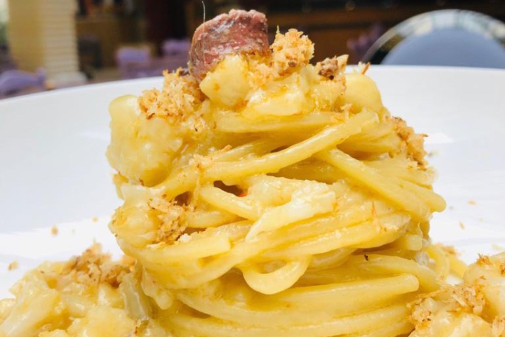 Spaghetto cavolfiore acciughe pan grattato - ByLÙ by Luigia